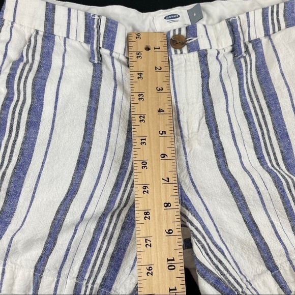 Old Navy Shorts Womens Size 8 White Blue Striped - Picture 6 of 8